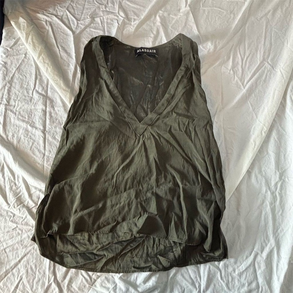Alasdair Womens Olive Green 100% Silk V-Neck Sleeveless Tank Top‎ Size 2